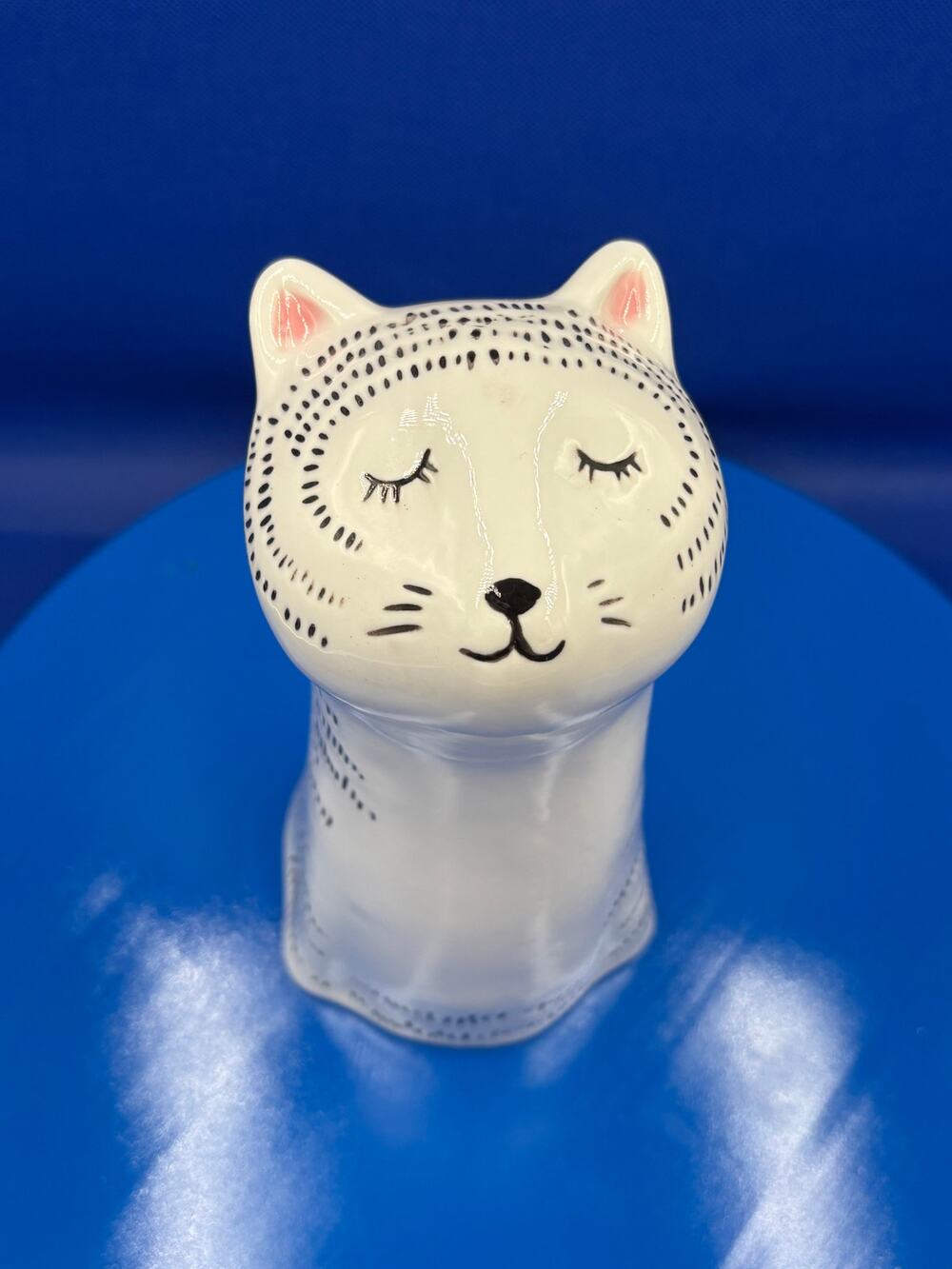 White and Black Unique Porcelain Kitty Cat Coin Penny Bank